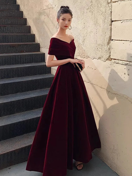 Mauroicardi Spring Long Luxury Elegant Chic Black Soft Velvet Evening Party Wedding Dresses for Women Off Shoulder Maxi Clothes