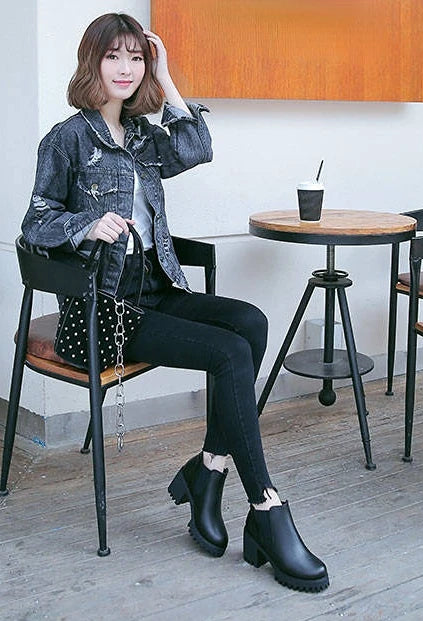 New in Women Boots Comfortable and Elegant Genuine Leather Hot Fur Shoes Woman Winter 2025 Chelsea Autumn Black Fashion Booties