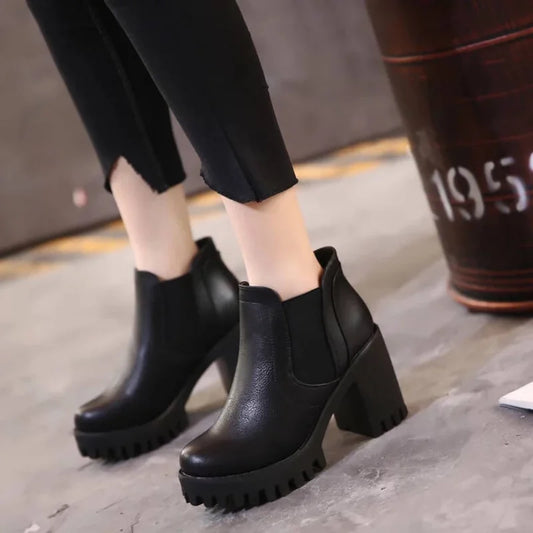 New in Women Boots Comfortable and Elegant Genuine Leather Hot Fur Shoes Woman Winter 2025 Chelsea Autumn Black Fashion Booties