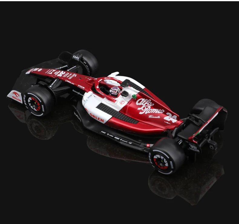 Bburago Diecast 1:43 Car 2022 Alfa Romeo C42 Metal F1 Model Car Formula One Racing Car Formula 1 Alloy Toy Vehicle Collection