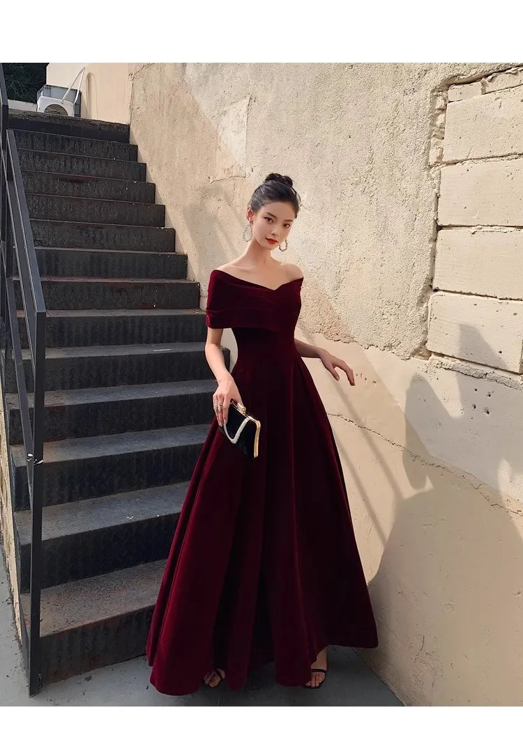 Mauroicardi Spring Long Luxury Elegant Chic Black Soft Velvet Evening Party Wedding Dresses for Women Off Shoulder Maxi Clothes