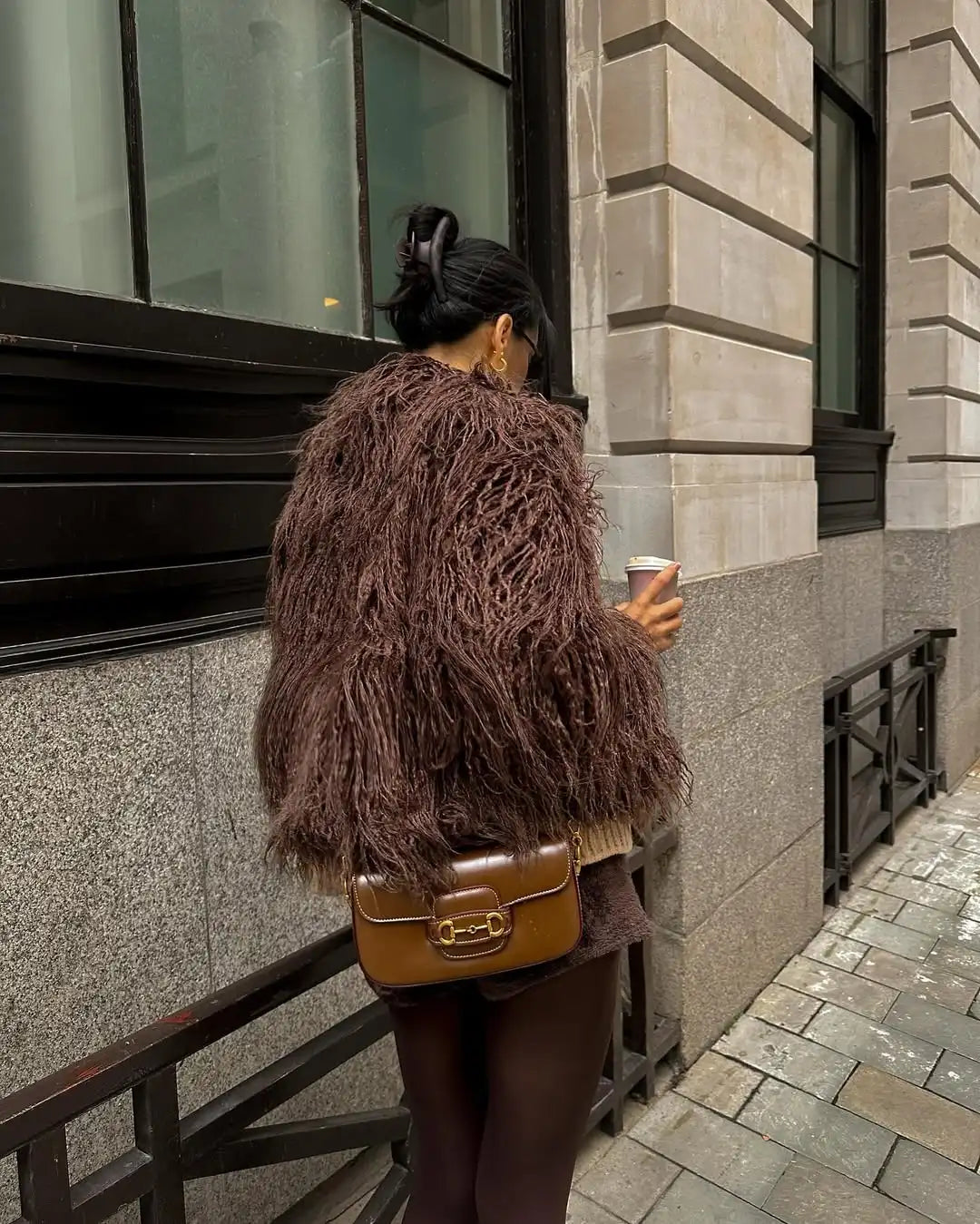 Women Solid Color Short Fur Jacket Casual Fashionable Round Neck Loose Chic Outerwear 2025 Winter New Daily Highstreet Jackets