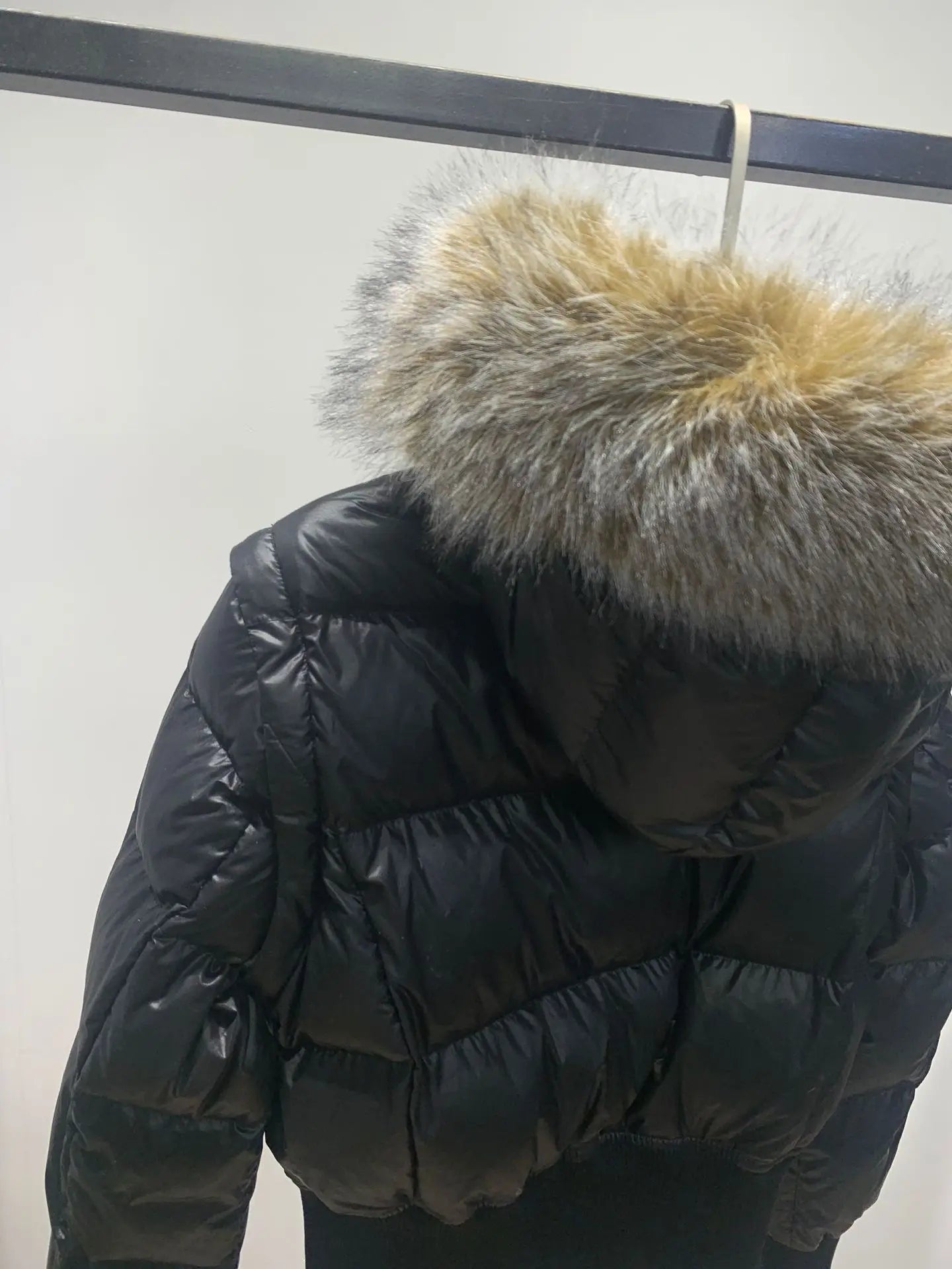Detachable sleeves short section hair collar down jacket temperament Slim winter warm fluffy women's down jacket 2024 winter new