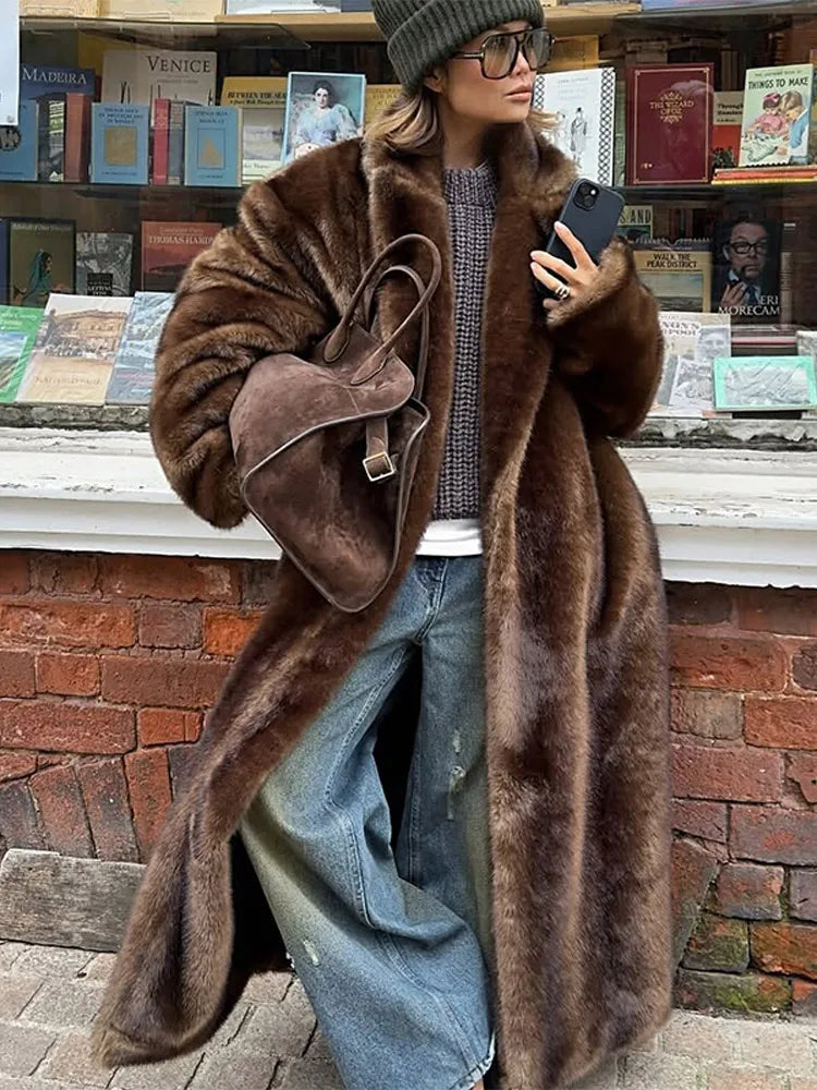 Woman Mixed Color Long Faux Fur Coat Fashion Lapel Collar Full Sleeve Loose Overcoat 2025 Winter Lady Warm High Street Outwear