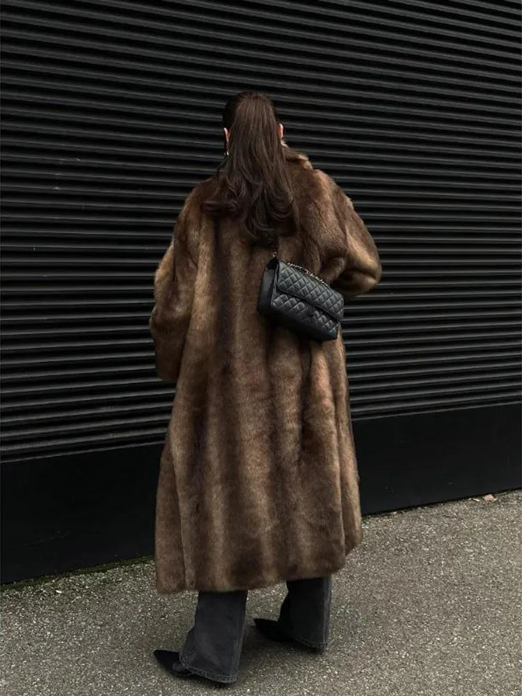 Woman Mixed Color Long Faux Fur Coat Fashion Lapel Collar Full Sleeve Loose Overcoat 2025 Winter Lady Warm High Street Outwear