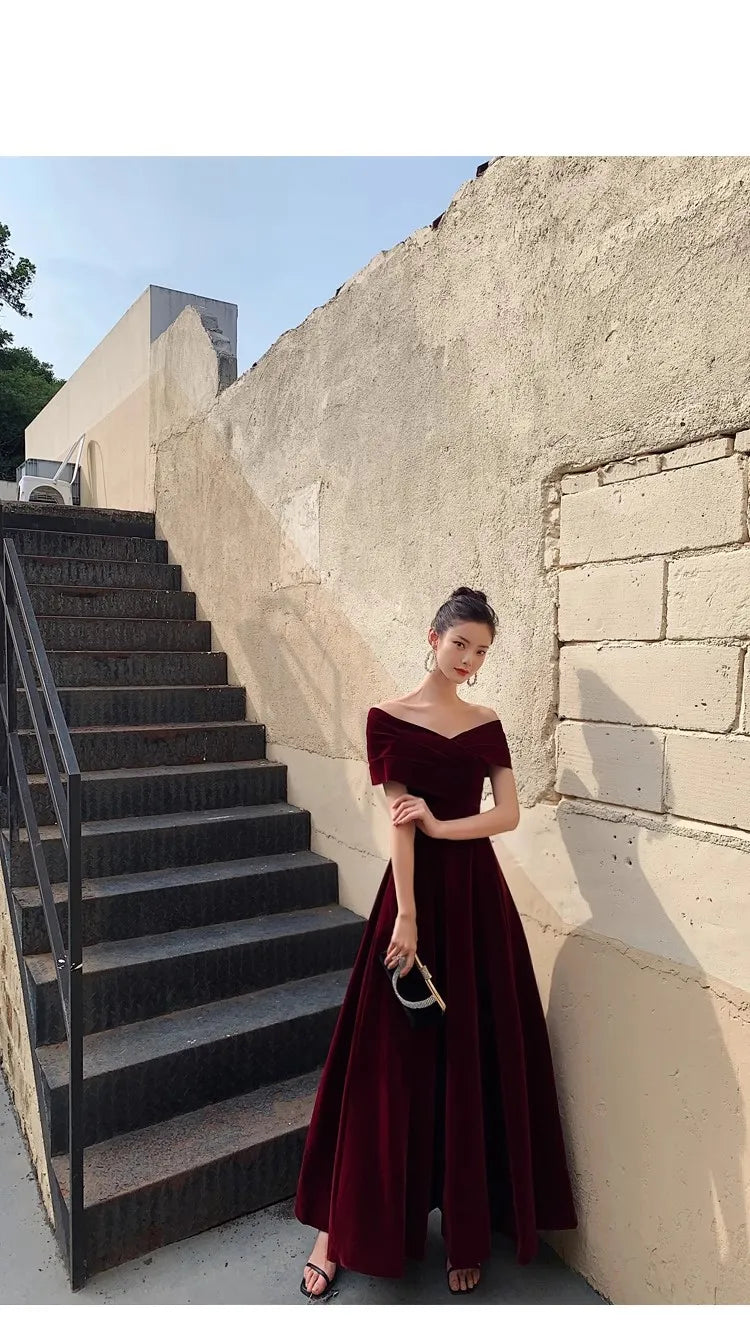 Mauroicardi Spring Long Luxury Elegant Chic Black Soft Velvet Evening Party Wedding Dresses for Women Off Shoulder Maxi Clothes