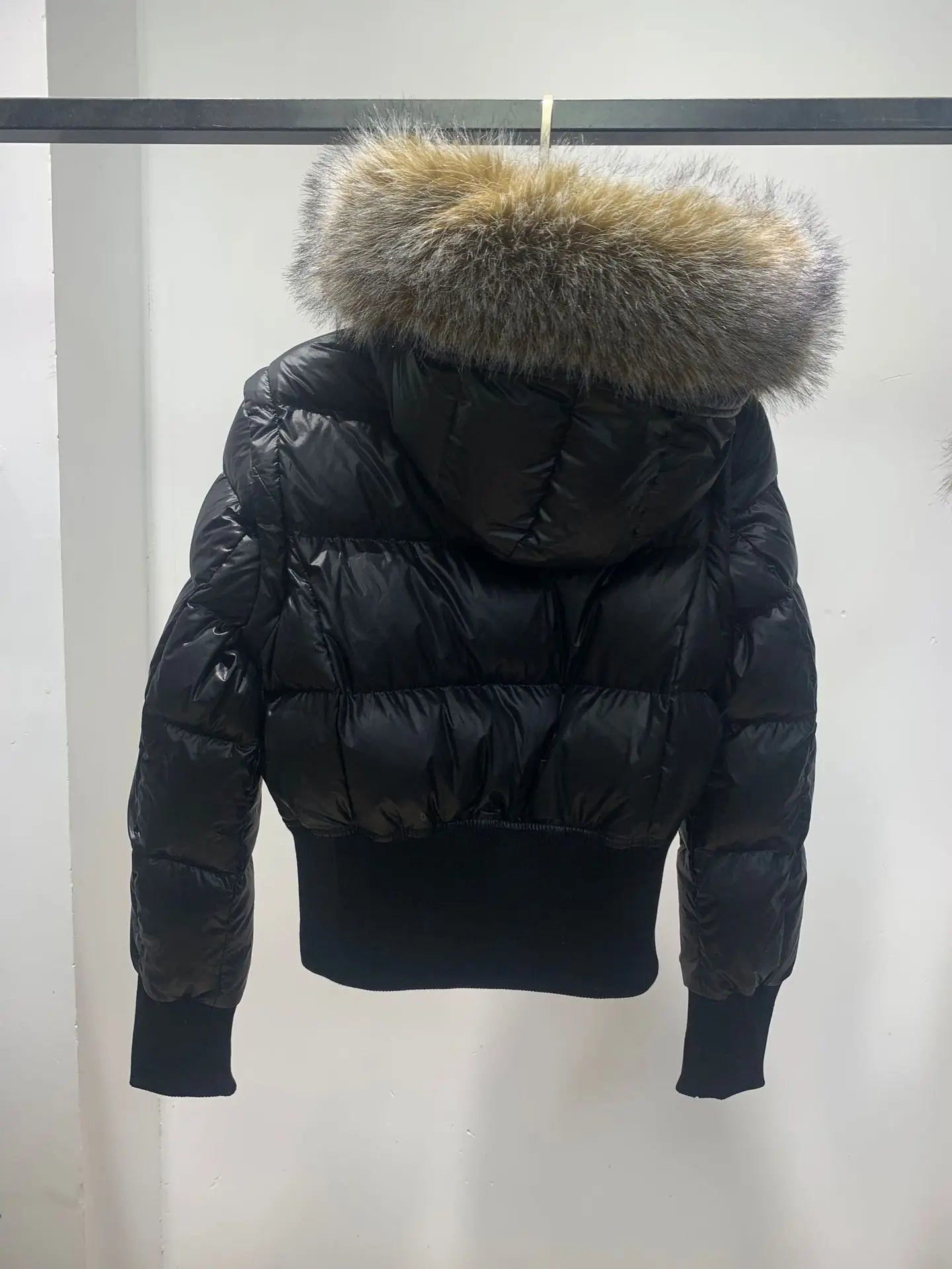 Detachable sleeves short section hair collar down jacket temperament Slim winter warm fluffy women's down jacket 2024 winter new