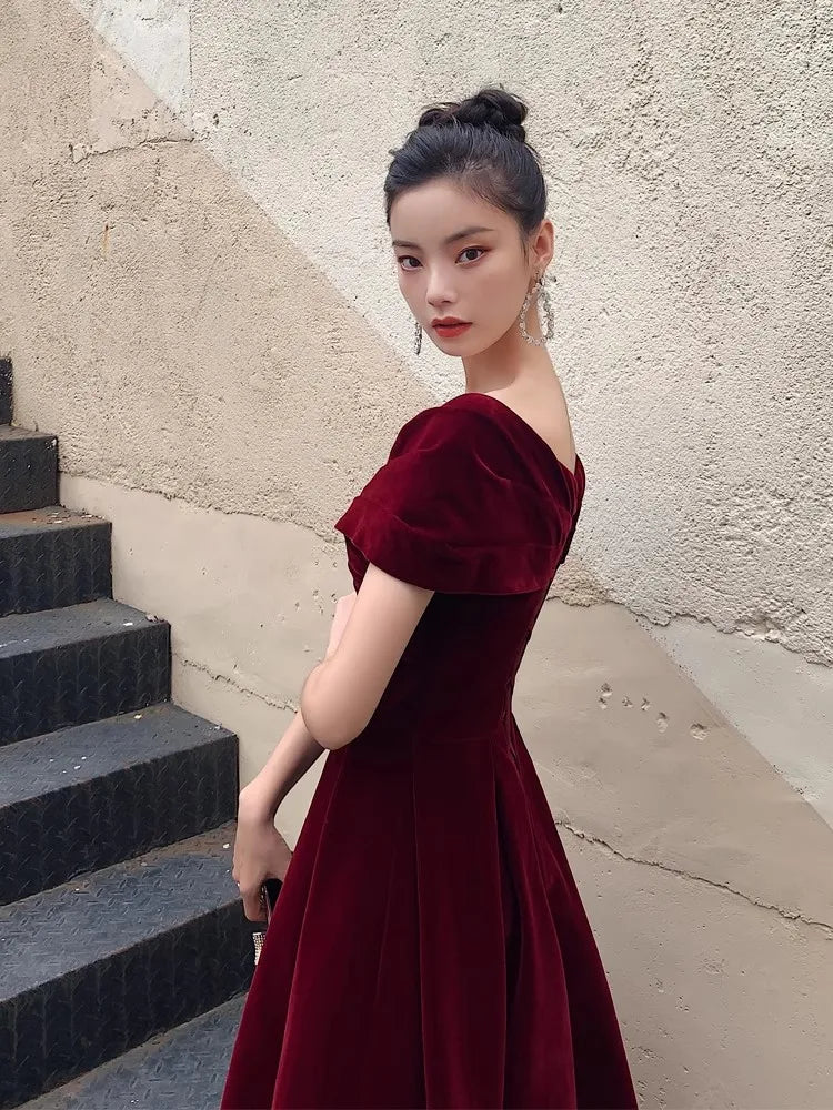 Mauroicardi Spring Long Luxury Elegant Chic Black Soft Velvet Evening Party Wedding Dresses for Women Off Shoulder Maxi Clothes