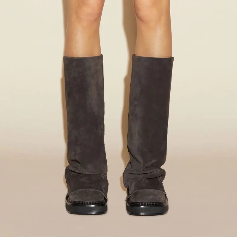 Women's New Autumn and Winter Calf Boots with Pleated Thick High Heels and Fashionable Oversized Street Leather Mid Leg Boots